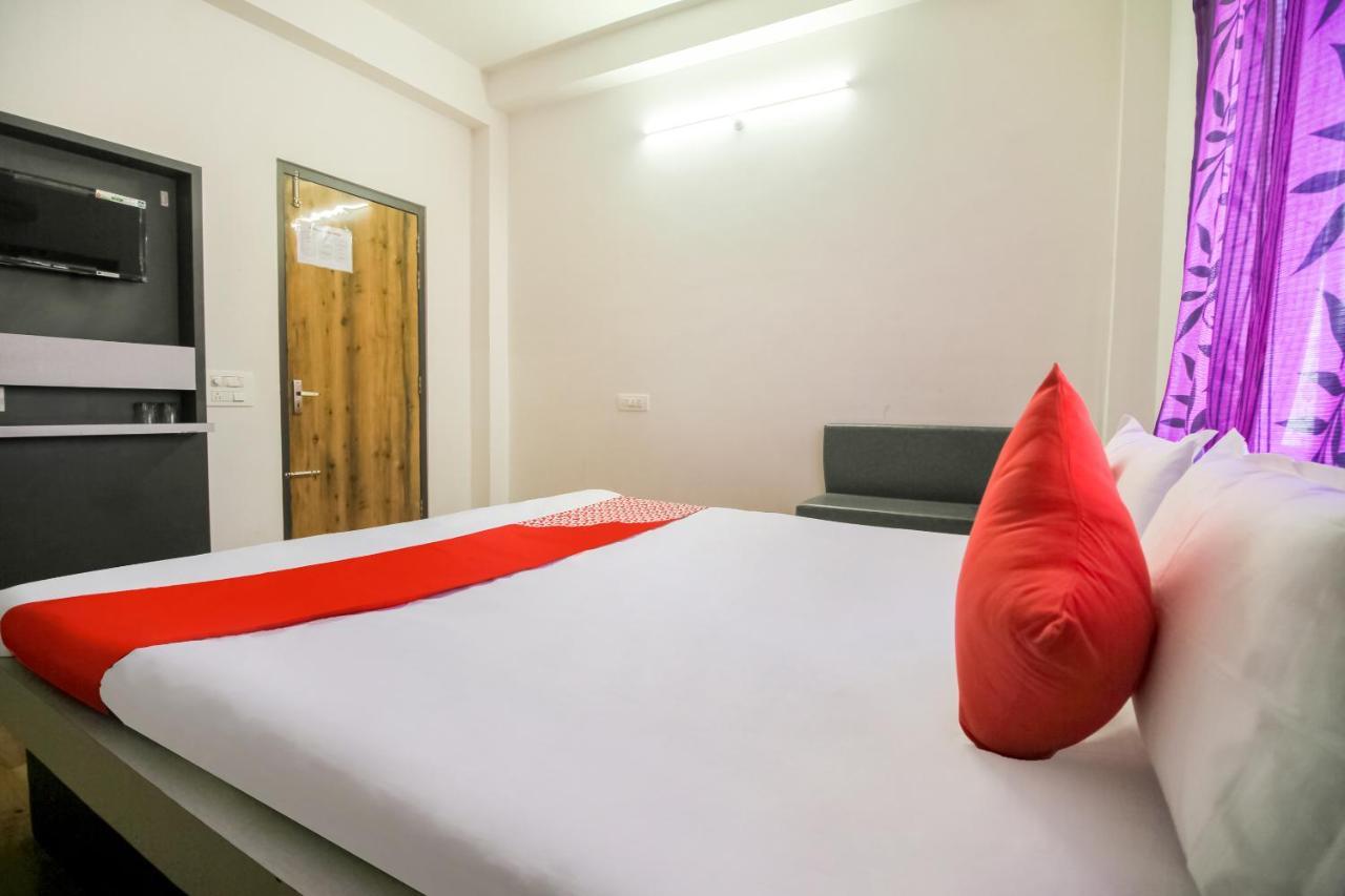 Shaugaon Oyo 69836 Aponjon Resort And Restaurant מראה חיצוני תמונה